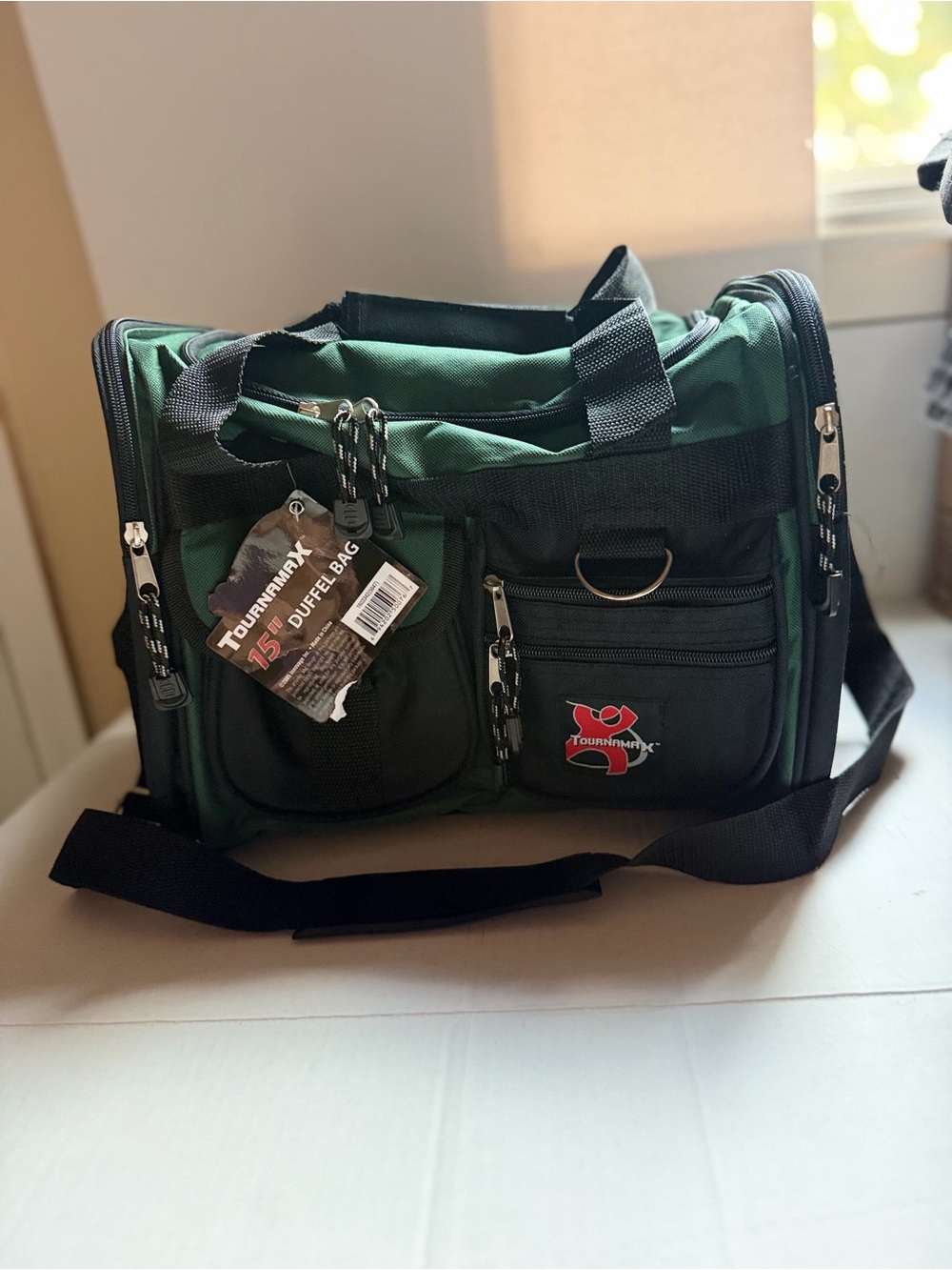 Tournamax 15" Green/Black Nylon Zip Duffel Bag 2 Pockets Adjustable Strap